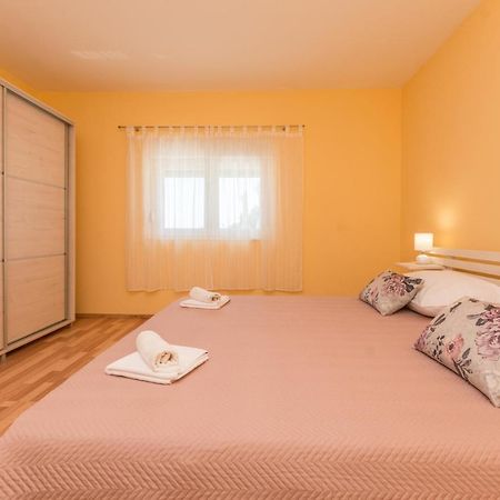 Poolincluded - Holiday Home Maslina Lisane Ostrovicke 외부 사진
