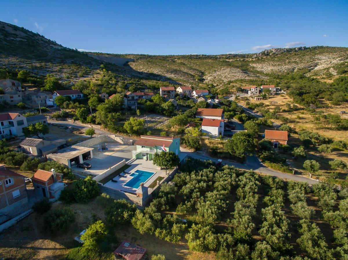 Poolincluded - Holiday Home Maslina Lisane Ostrovicke 외부 사진