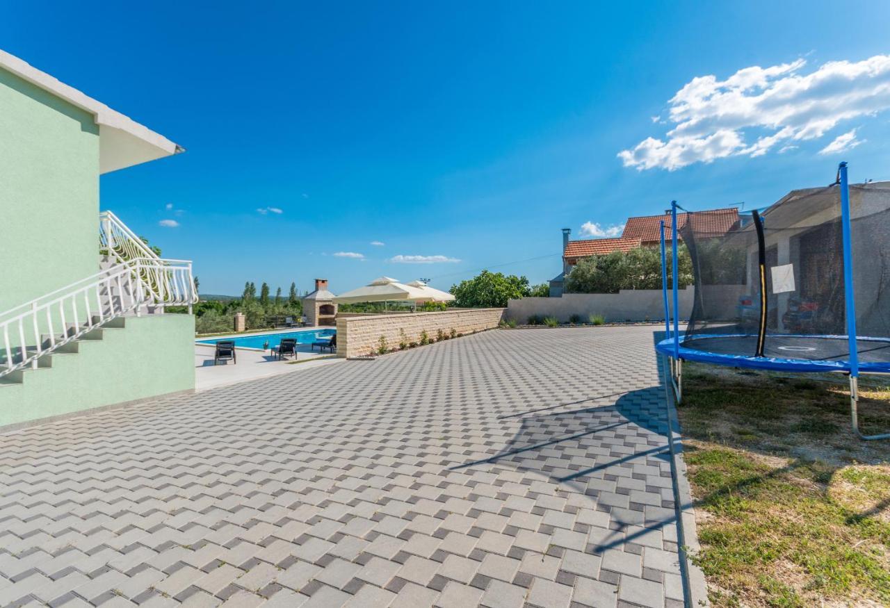 Poolincluded - Holiday Home Maslina Lisane Ostrovicke 외부 사진